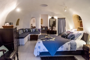 Likno Villas Oia Santorini - Cave House